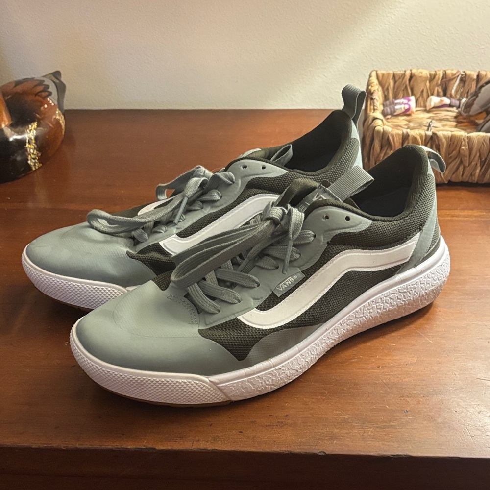 Vans Women’s Green and White Sneakers